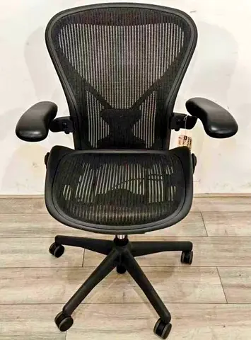 Ergonomic Mesh Office Chair – Adjustable Armrests Lumbar Support