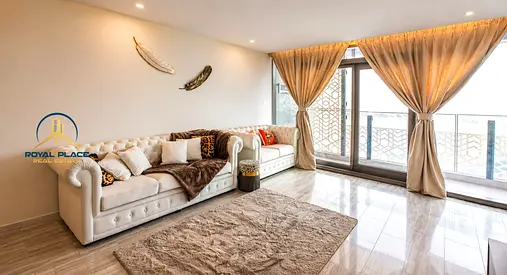 CRAFTED FOR COMFORT AND STYLE | CANAL & CREEK VIEW