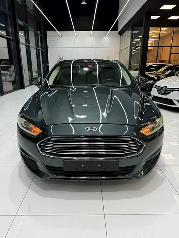 Ford Fusion SE 2017 GCC Specs
