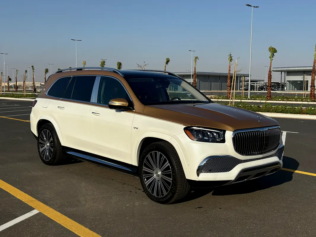 Mercedes-Maybach GLS-Class 2023 — photo 1 of 8