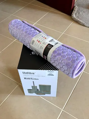 Bathroom accessories