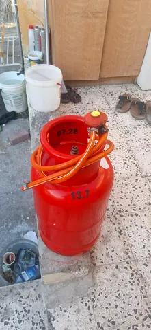 Emirates empty cylinder