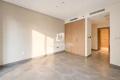 Vacant| Motivated Seller| High Floor| Skyline View