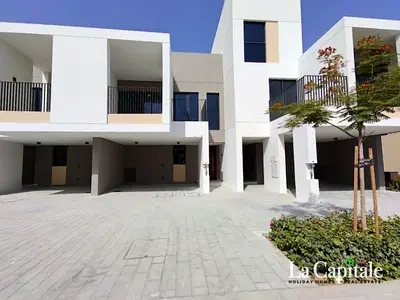 READY TO MOVE | PREMIUM LOCATION | MODERN DESIGN