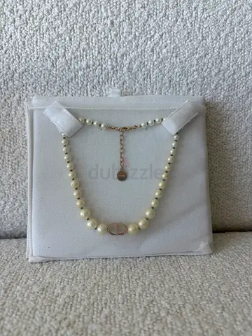 Dior pearl necklace