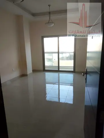 New building for sale, excellent location, at a great price
