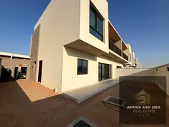 5-bedroom villa, 2 large living rooms, balconies with open views, spacious and equipped kitchen, 6 b