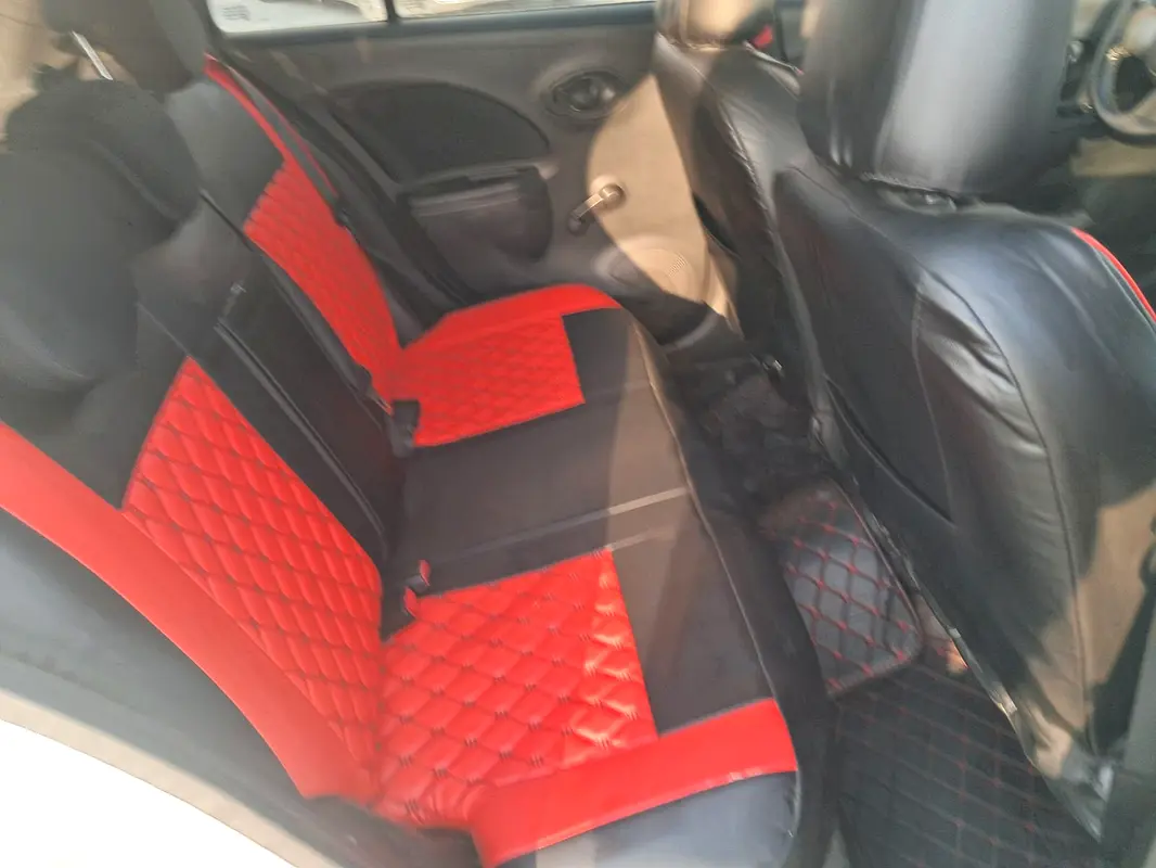 Nissan Micra 2012 — photo 1 of 12