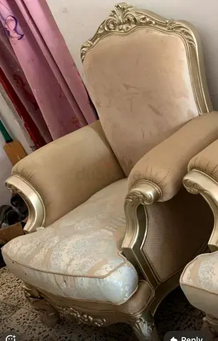 Ornate Vintage-style Armchair in Beige Upholstery