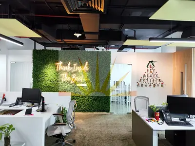 Latifa Tower - Sh. Zayed Road - Near Metro Station - Commercial Office for Rent - Vacant - Aed 300-K