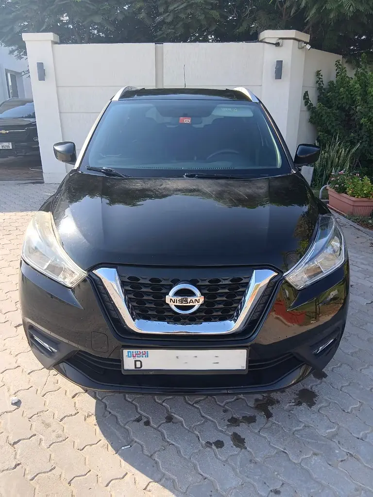 Nissan Kicks 2019 — photo 1 of 10