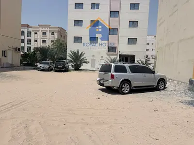 فرصة استثمارية لا تعوض في مويلح، الشارقة! أرض للبيع بتصريح أرضي + 3 طوابق