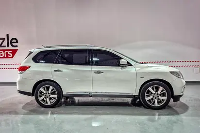 2016 Nissan PATHFINDER 照片 4