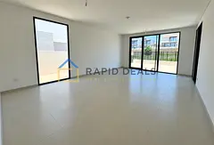 End Unit! 4BR+M Bright and Spacious Townhouse