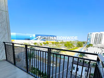 Fully-Furnished 3BR+M| Low-Floor| Sea World Views