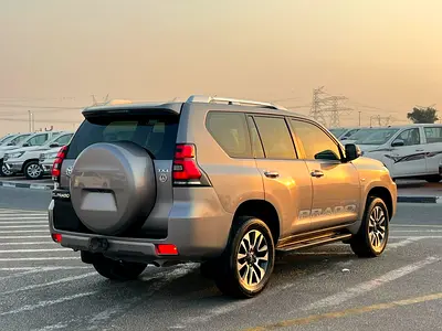 2022 Toyota PRADO — фото 6