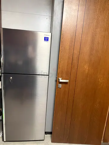 HITACHI Refrigerator 500L (RVX500PUK9KBSL) under compressor warranty.