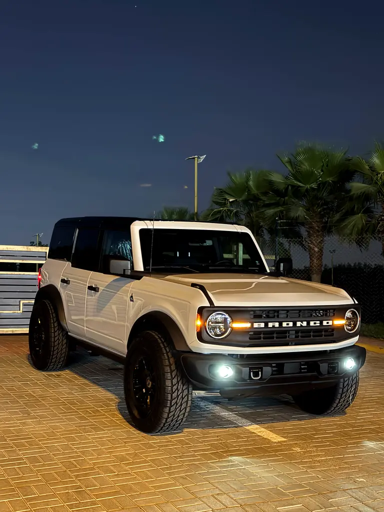 Ford Bronco 2024 — photo 1 of 12