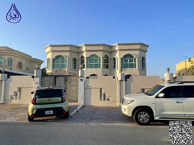 فيلا كبيرة مع مسبح للايجار للمواطنين فقط  خلف المحكمة بمنطقة الجرف
