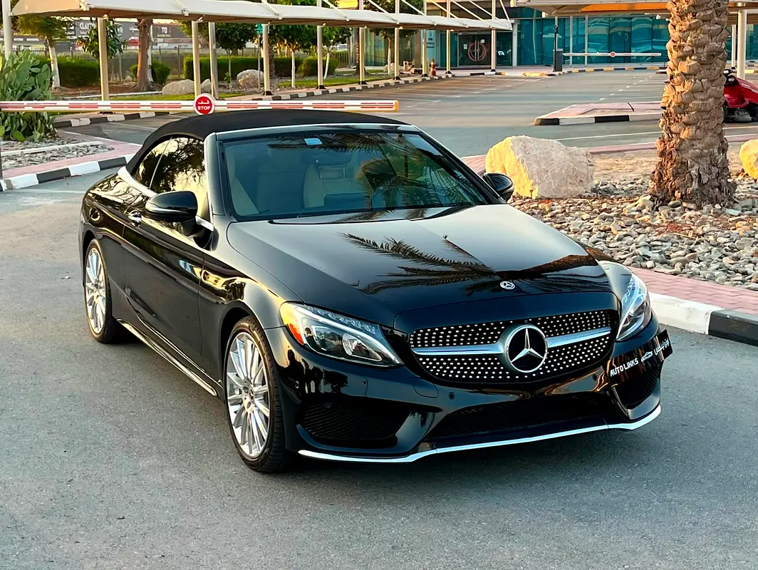 Mercedes-Benz C-Class 2018 — photo 1 of 11
