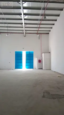 مجمع مستودعات تملك حر للبيع في الصجعة