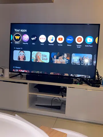 Samsung 55 Smart LED TV with Stand and Streaming Apps - Good Condition