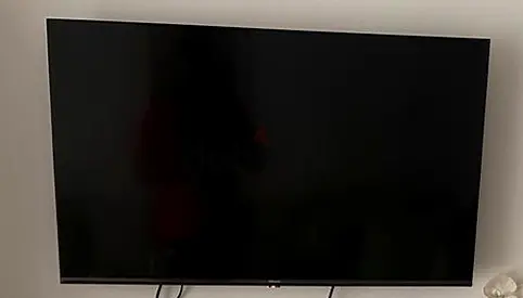 Hisense TV - 32-inch LED - Flawless Working Condition
