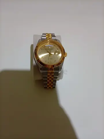 Mens two-tone automatic wristwatch with gold dial and jubilee bracelet