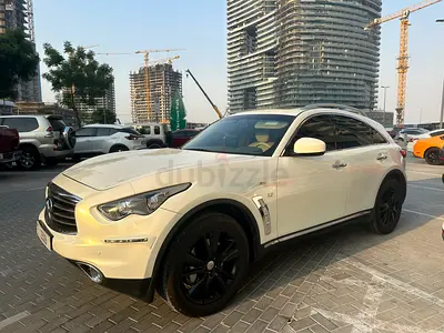 Infiniti QX70 2015 GCC Specs