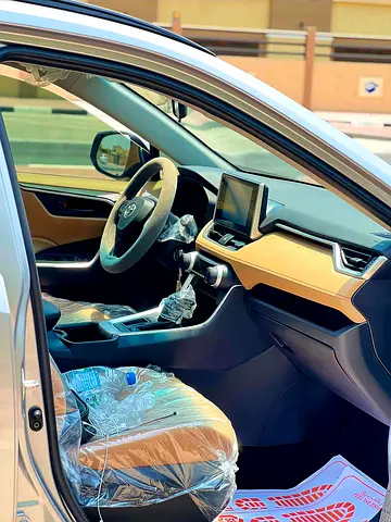 صورة مصغرة 8 لـ 2024 Toyota RAV 4