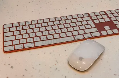 Title: Apple Magic Keyboard with Touch ID Numeric Keypad(USB-Lightening) English Magic 2 Mouse