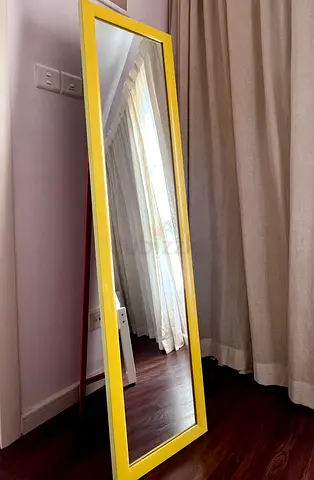 Full-Length Standing Mirror | Yellow  Red | Excellent Condition