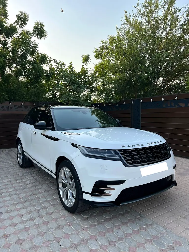 Land Rover Range Rover Velar 2020 — photo 1 of 19