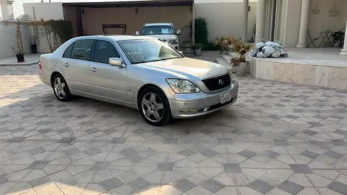 Lexus LS 430 2004 American Specs - Well Maintained Luxury Sedan
