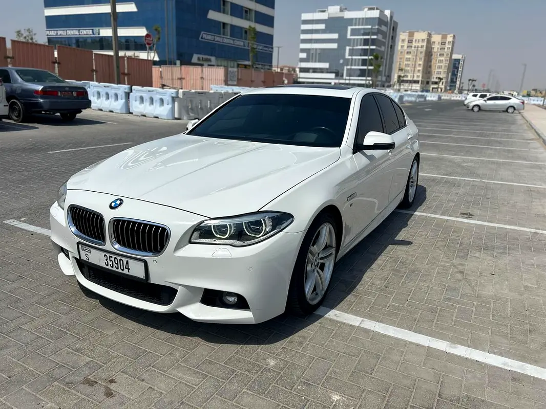 BMW 5-Series 2014 — photo 1 of 9