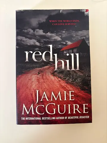 Red Hill by Jamie McGuire - Paperback