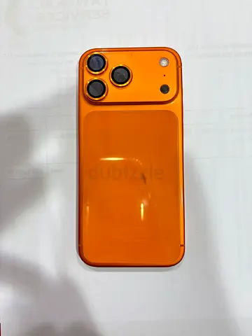 Orange iPhone 17 pro max - fully protected and always in case, with case
