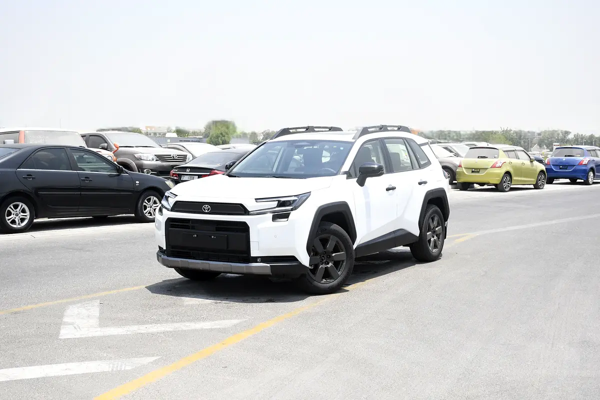 Toyota Rav 4 2026 — photo 1 of 19