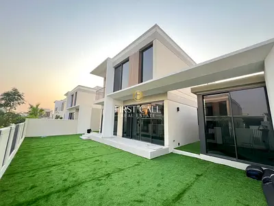 4 Bed Villa | internal Unit | Garden suite | Available Aug 1st