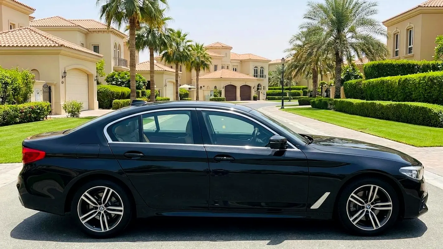 BMW 5-Series 2023