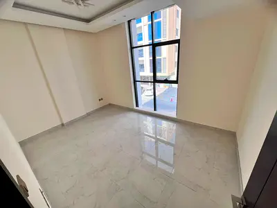 First-time occupancy | Excellent size | High-end custom finishing | Flexible payment terms | Prime location | Central air conditioning