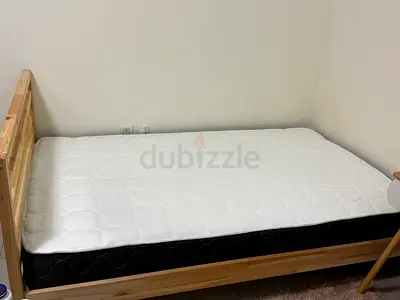 Bed and mattress