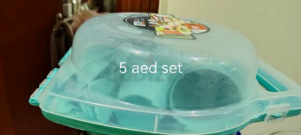 Plastic Cake Carrier / Food Storage Set with Dome Lid - Light Blue