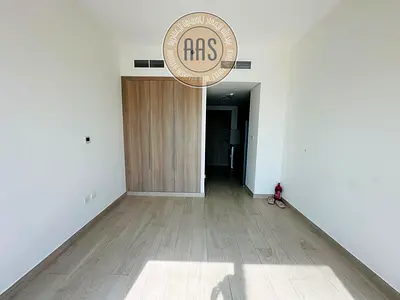 SPECIOS STUDIO FLAT|SEMI FURNISHED|FLEXIBLE CHEQUES PAYMENTS|ALL AMINITIES AVAILABLE