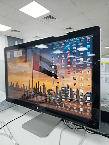 Apple Thunderbolt display 27 inch, perfect condition, suitable for all type mac computer,