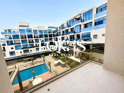 4 CHEQUES | Maids Room | Pool View