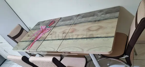 Dining table for sale