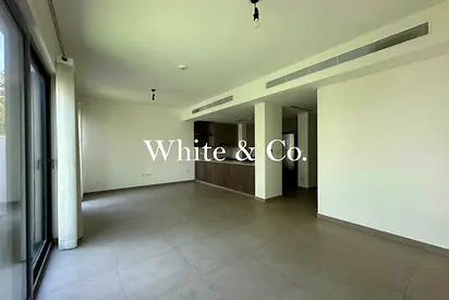 Single Row | Close to Pool | Landscaped