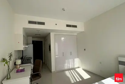 STUDIO | HIGH FLOOR | POOL VIEW | FURNISHED