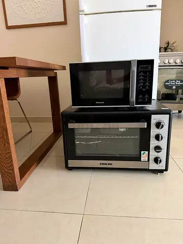 Oven and microwave